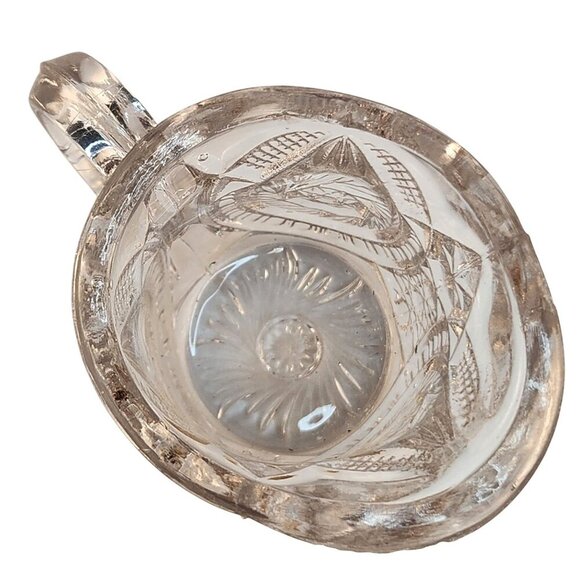 Vintage US Glass Childs Creamer Clear Glass With Intricate Star Design EAPG - Picture 3 of 8
